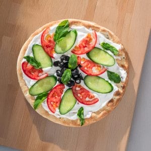 Manakish Labnah Vegatables