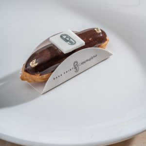 chocolate Eclair